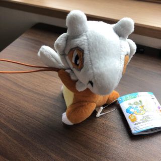 ポケモン　カラカラ　ぬいぐるみ(キャラクターグッズ)