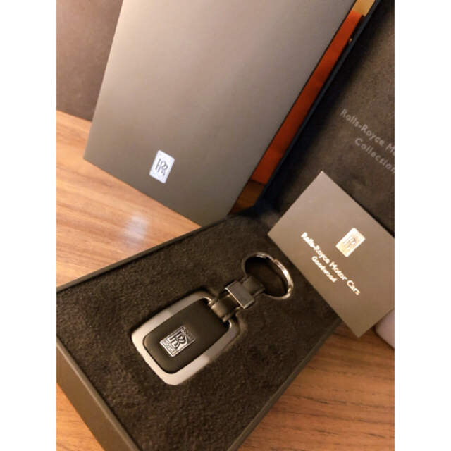 新品 ロールスロイス 純正 キーリング Rolls Royce Keyring の通販 by 新品 ロールスロイス 純正 キーリング Rolls Royce Keyring の通販 by