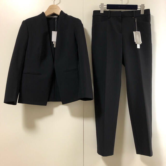 Theory luxe(セオリーリュクス)のtheory luxe SETTLE セットアップ ノーカラージャケット パンツ レディースのフォーマル/ドレス(スーツ)の商品写真