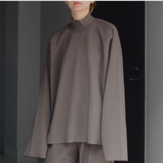 ワンエルディーケーセレクト(1LDK SELECT)の21ss stein OVERSIZED GRADATION PLEATS LS(ニット/セーター)