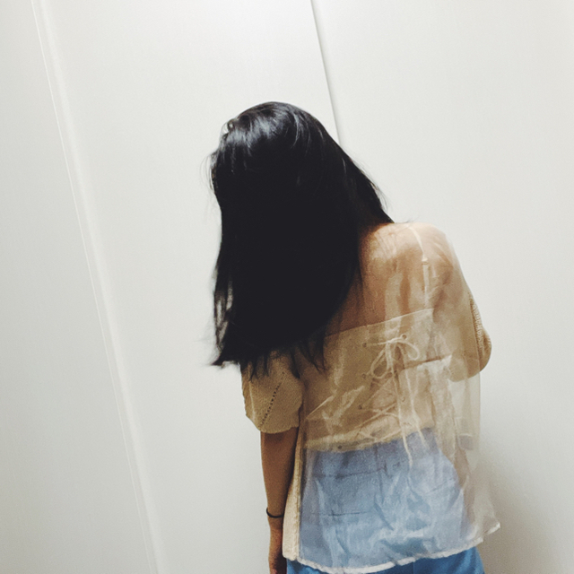 Ameri VINTAGE(アメリヴィンテージ)のAmeri VINTAGE MEDI BACK SHEER KNIT TOP レディースのトップス(ニット/セーター)の商品写真