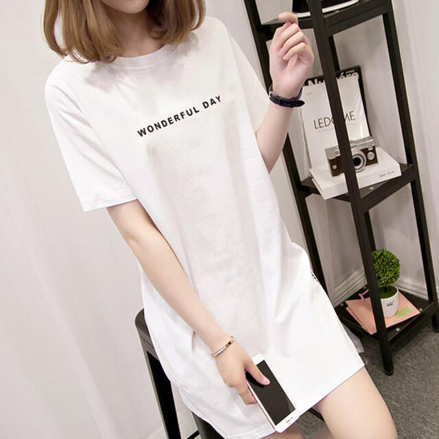 シャツワンピ　ワンピース　tシャツ 韓国　プチプラ　ホワイト レディースのトップス(Tシャツ(半袖/袖なし))の商品写真