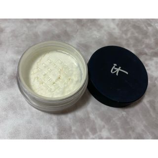 セフォラ(Sephora)のIt cosmetics ルースパウダー(CCクリーム)