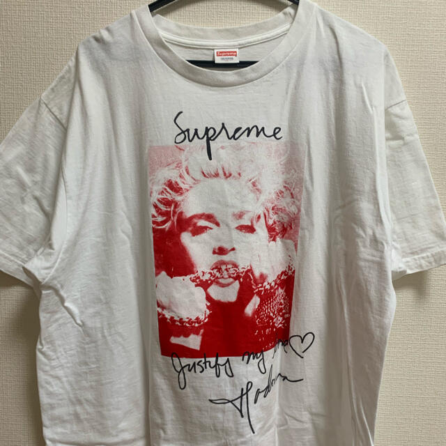 supremeマドンナ　Tシャツ