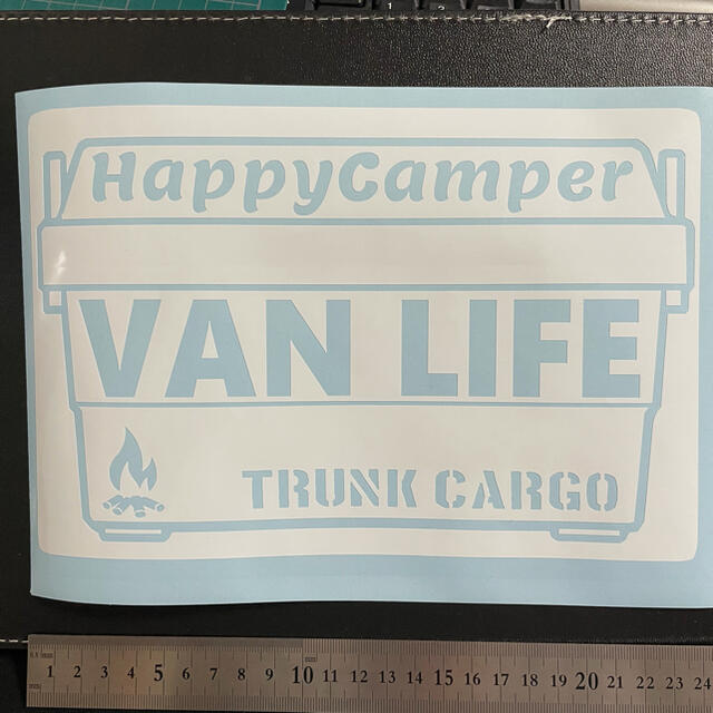 トランクカーゴステッカー　VANLIFE ハッピーキャンパー　白　大 スポーツ/アウトドアのアウトドア(その他)の商品写真