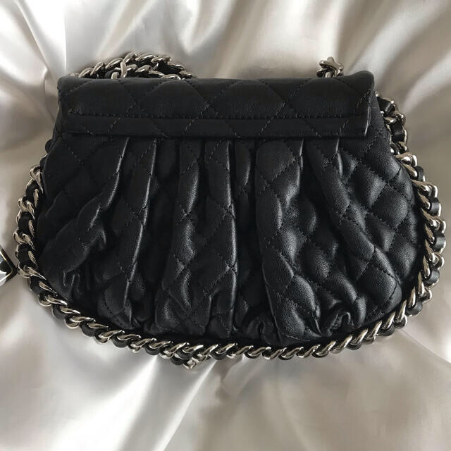 CHANEL(シャネル)のシャネル CHANEL チェーンアラウンド　ショルダーバッグ  レディースのバッグ(ショルダーバッグ)の商品写真