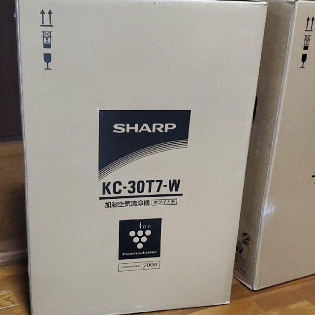 SHARP(シャープ)の⭐新品⭐シャープ プラズマクラスター 加湿空気清浄機 KC-30T7-W スマホ/家電/カメラの生活家電(空気清浄器)の商品写真