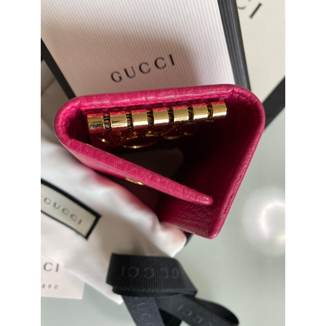 GUCCI グッチ プチマーモント 6連キーケース ピンク(限定色) GUCCI グッチ プチマーモント 6連キーケース ピンク(限定色)