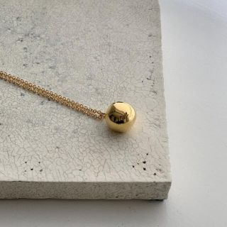 ドゥーズィエムクラス(DEUXIEME CLASSE)の専用　新品　chieko+ wonky ball necklace gold(ネックレス)