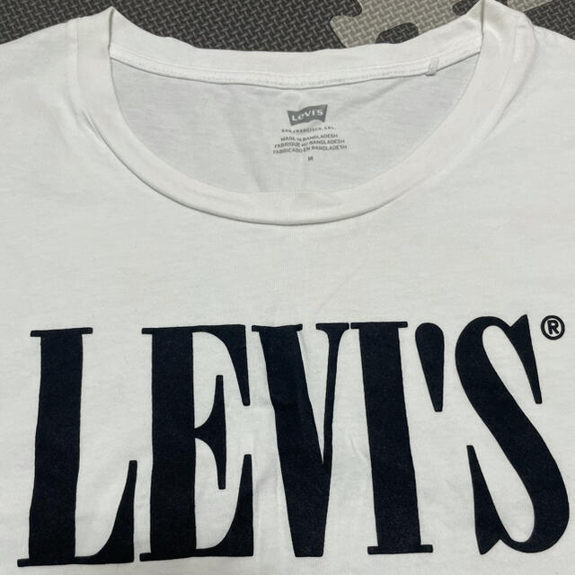 Levi's(リーバイス)のリーバイス　Tシャツ　Mサイズ レディースのトップス(Tシャツ(半袖/袖なし))の商品写真