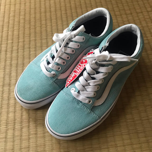 VANS(ヴァンズ)の【未使用品】バンズ  スニーカー　24.5cm  キャンバス レディースの靴/シューズ(スニーカー)の商品写真