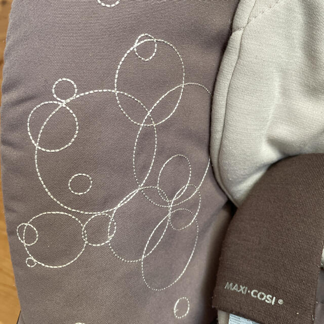 Maxi-Cosi(マキシコシ)のMAXI_COSI  pebble 🌸チャイルドシート＋コネクター キッズ/ベビー/マタニティの外出/移動用品(自動車用チャイルドシート本体)の商品写真