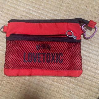 ラブトキシック(lovetoxic)のカバン(ショルダーバッグ)