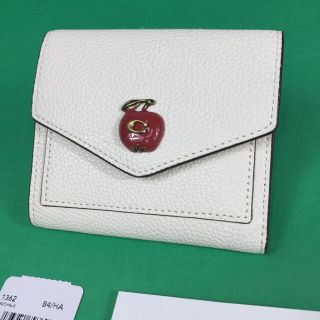 COACH アップル プリント 二つ折り財布 チョークマルチ りんご柄 新品