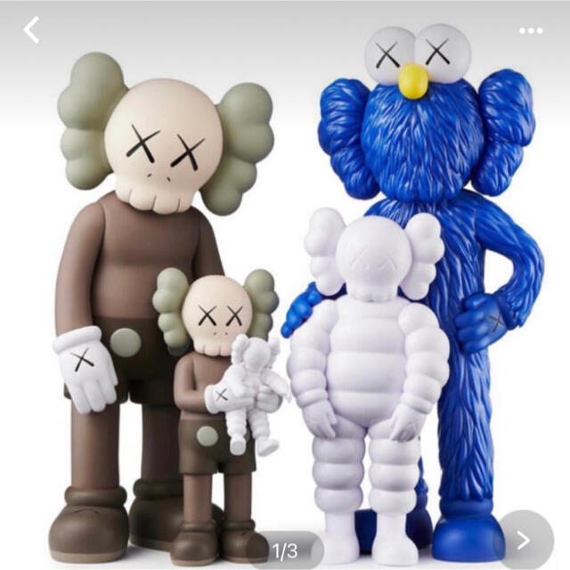 KAWS FAMILY BROWN/BLUE/WHITEフィギュア