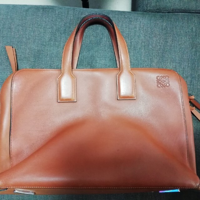 LOEWE(ロエベ)の美品　LOEWE　ビジネスバッグ　メンズ メンズのバッグ(ビジネスバッグ)の商品写真