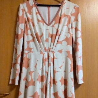 チェスティ(Chesty)のチェスティ 花柄 上品 ワンピース 美品(ひざ丈ワンピース)