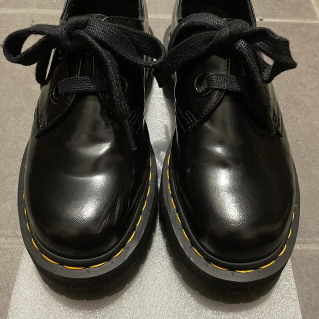 Dr.Martens(ドクターマーチン)の【Dr.Martens】 HOLLY 2ホール  レディースの靴/シューズ(ブーツ)の商品写真