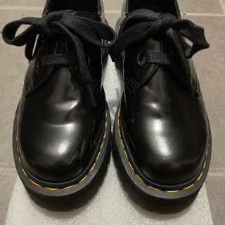 ドクターマーチン(Dr.Martens)の【Dr.Martens】 HOLLY 2ホール (ブーツ)