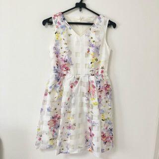 トッコ(tocco)の美品＊tocco closet＊シアーチェック×フラワーオーガンジーワンピース(ひざ丈ワンピース)