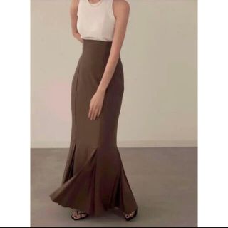 トゥデイフル(TODAYFUL)のlouren mermaid pleats skirt M(ロングスカート)