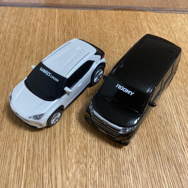 トヨタ(トヨタ)のトヨタ　ヤリスクロス　ルーミー　プルバックカー エンタメ/ホビーのおもちゃ/ぬいぐるみ(ミニカー)の商品写真