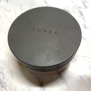 スリー(THREE)の(専用出品)THREE アルティメイトダイアフェネスルースパウダー(フェイスパウダー)