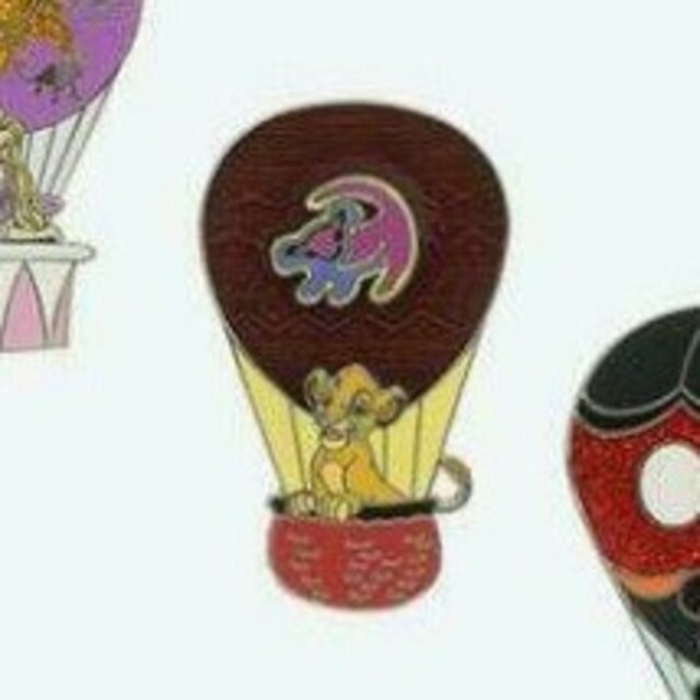 Disney(ディズニー)のディズニー　気球　ピンバッジ　シンバ　ライオンキング エンタメ/ホビーのおもちゃ/ぬいぐるみ(キャラクターグッズ)の商品写真