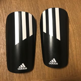 アディダス(adidas)のアディダス　adidas レガース　すねあて　美品(サッカー)