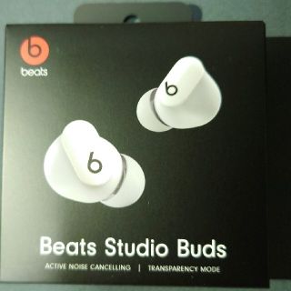 ビーツバイドクタードレ(Beats by Dr Dre)のbeats studio buds　ホワイト(ヘッドフォン/イヤフォン)