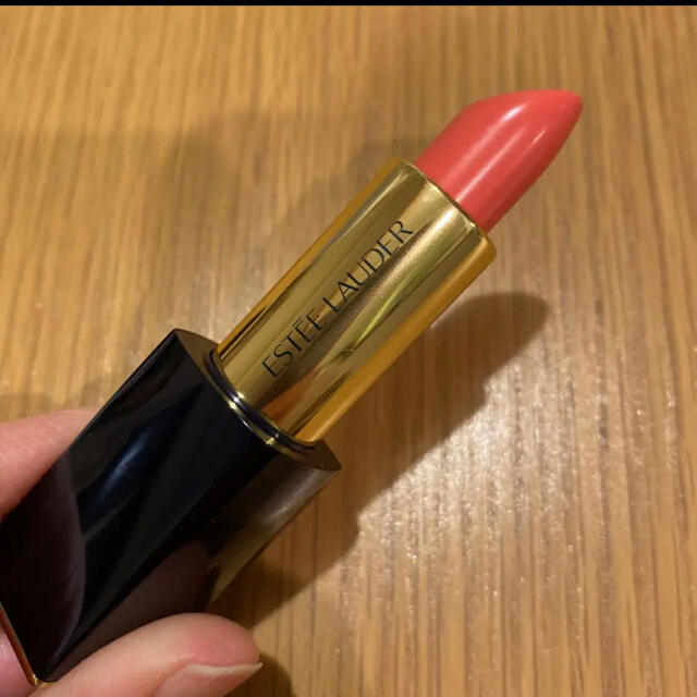 ESTEE LAUDER ピュアカラー エンヴィ ハイラスター リップスティック