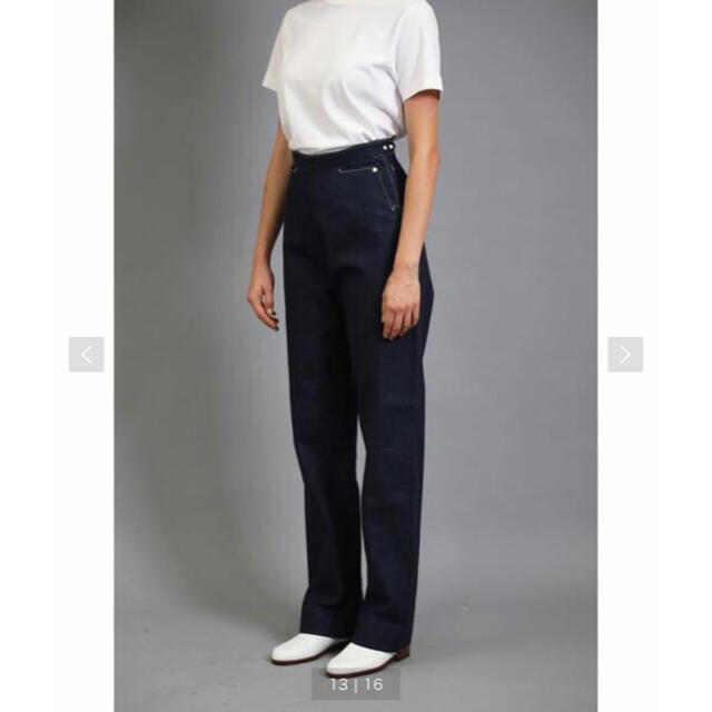 UNITED ARROWS(ユナイテッドアローズ)の専用loeff デニムランチパンツ　navy レディースのパンツ(デニム/ジーンズ)の商品写真