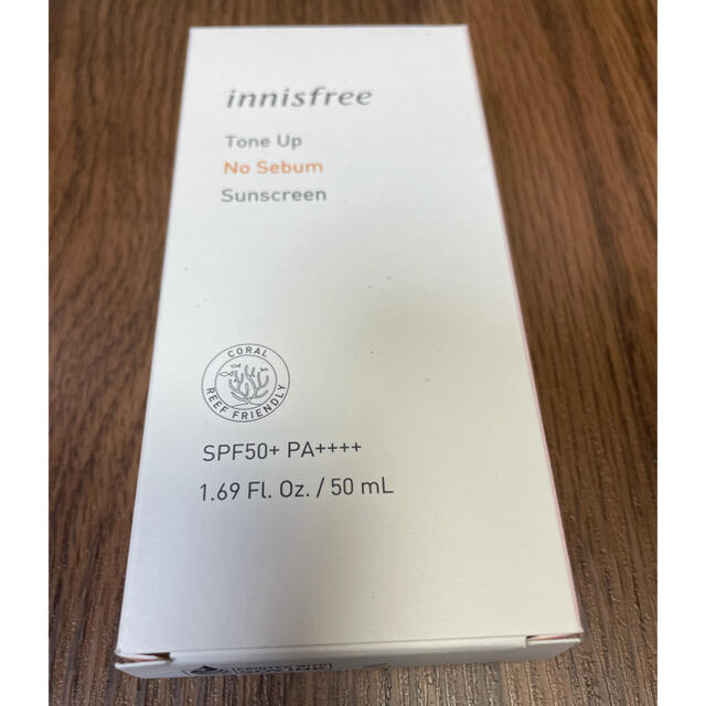 Innisfree(イニスフリー)のイニスフリー　トーンアップノーセバム サンスクリーン　下地　新品　 50ml コスメ/美容のベースメイク/化粧品(化粧下地)の商品写真