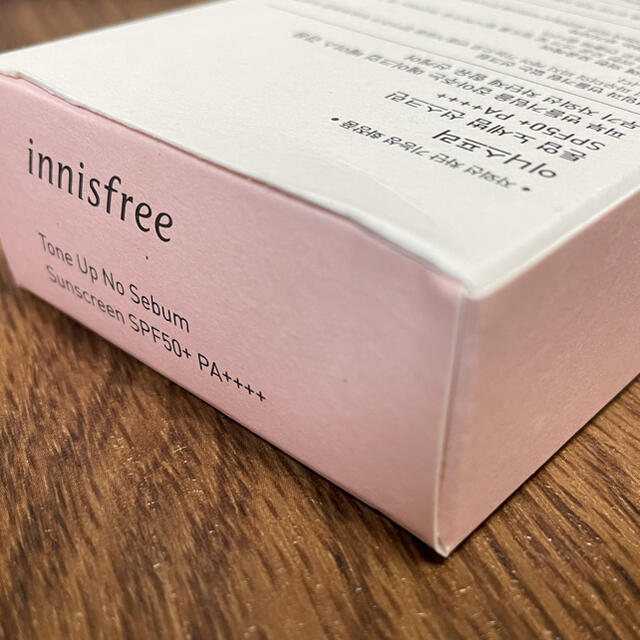 Innisfree(イニスフリー)のイニスフリー　トーンアップノーセバム サンスクリーン　下地　新品　 50ml コスメ/美容のベースメイク/化粧品(化粧下地)の商品写真