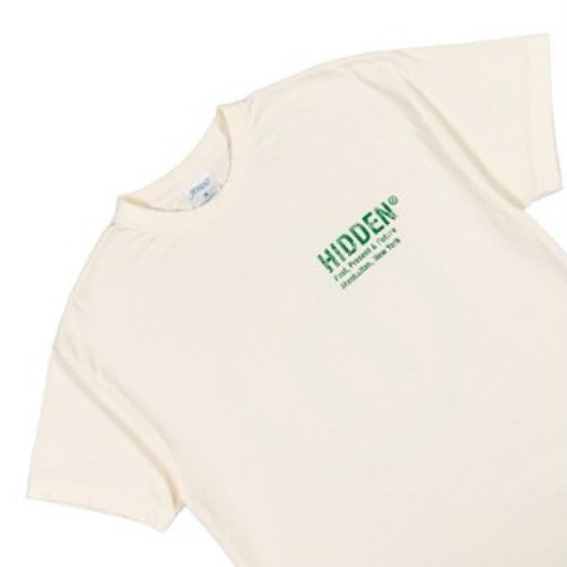 Supreme(シュプリーム)のHIDDEN NY Paisley Logo Tee Natural メンズのトップス(Tシャツ/カットソー(半袖/袖なし))の商品写真