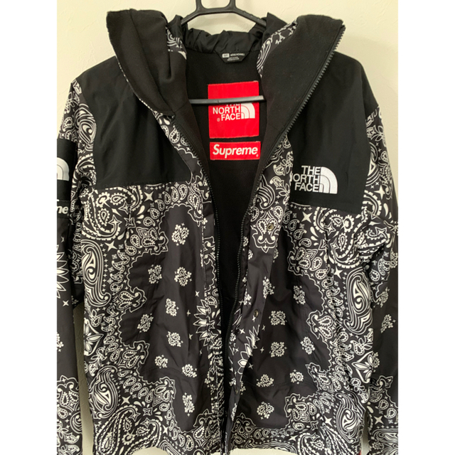 Supreme(シュプリーム)のsupreme×The North Face14awﾊﾞﾝﾀﾞﾅ メンズのジャケット/アウター(マウンテンパーカー)の商品写真