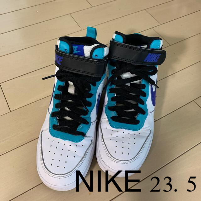 NIKE - NIKE ハイカットスニーカー 23.5センチの通販 by