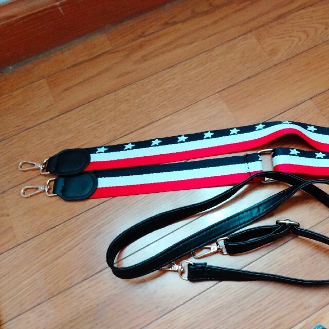 ショルダーバッグ⠀【韓国産】 レディースのバッグ(ショルダーバッグ)の商品写真