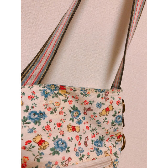 Cath Kidston(キャスキッドソン)の【新品】cath kidson×Disney プーさん バッグ 限定 コラボ レディースのバッグ(ショルダーバッグ)の商品写真