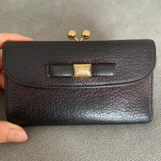 MIU MIU(折り財布)のフリマアイテム一覧 MIU MIU(折り財布)のフリマアイテム一覧