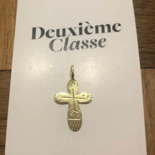 DEUXIEME CLASSE(ドゥーズィエムクラス)のDeuxieme Classe GIGI 18K CROSS CHARM レディースのアクセサリー(チャーム)の商品写真