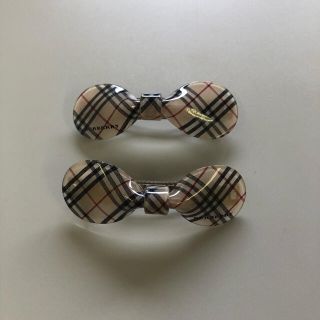 バーバリー(BURBERRY)の極美品　レアBURBERRYノバチェックリボン型バレッタ　バーバリーキッズ髪留め(その他)