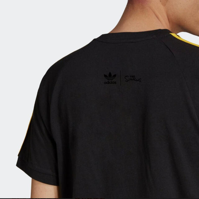 adidas(アディダス)の【新品】アディダス公式 ザ・シンプソンズ 3ストライプ Tシャツ 半袖 メンズのトップス(Tシャツ/カットソー(半袖/袖なし))の商品写真