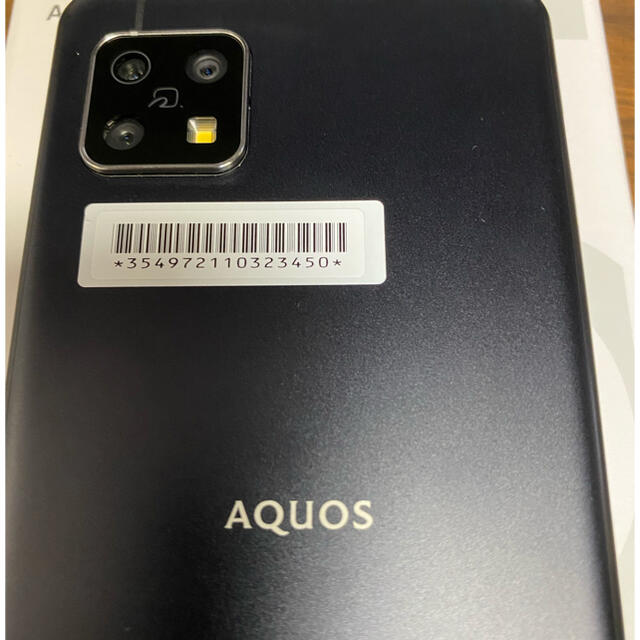 SHARP(シャープ)のAQUOS sense5G ブラック 新品同様 SHG03 スマホ/家電/カメラのスマートフォン/携帯電話(スマートフォン本体)の商品写真