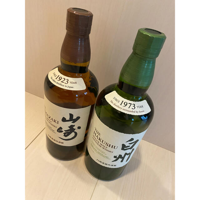 サントリー(サントリー)のSUNTORYウイスキー　山崎＆白州　700ml 送料込 食品/飲料/酒の酒(ウイスキー)の商品写真