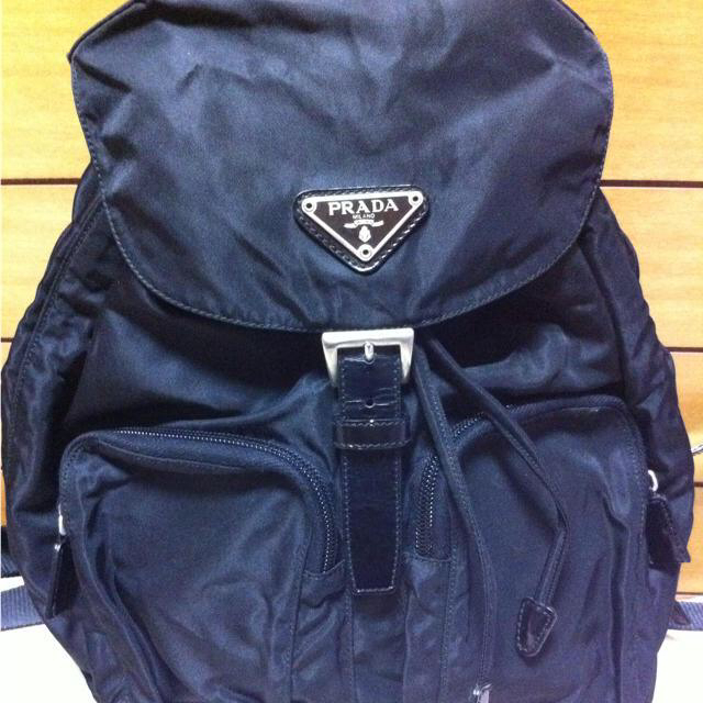 PRADA(プラダ)のプラダ ブラック リュック レディースのバッグ(リュック/バックパック)の商品写真