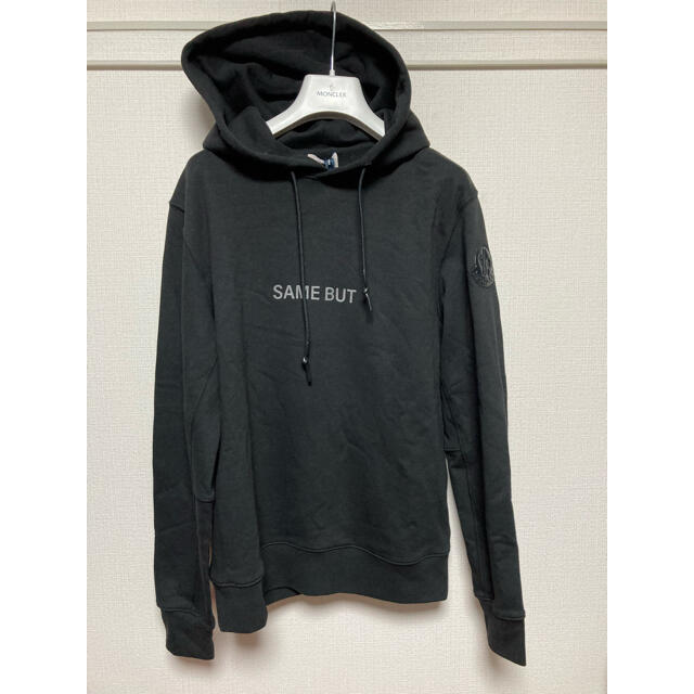 未使用モンクレールパーカーHOODIEレディース