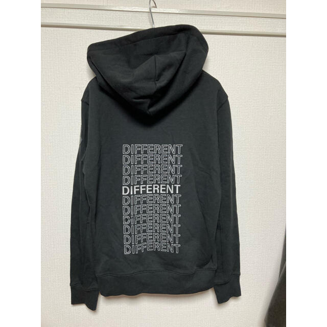 未使用モンクレールパーカーHOODIEレディース