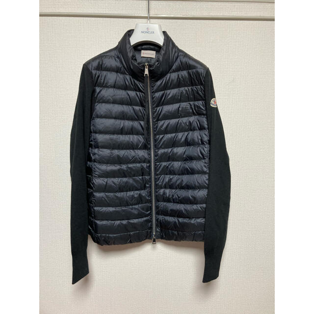 MONCLER(モンクレール)の未使用　モンクレール　ダウン　カーディガン　ニット　黒　Lサイズ　ジップアップ レディースのトップス(カーディガン)の商品写真