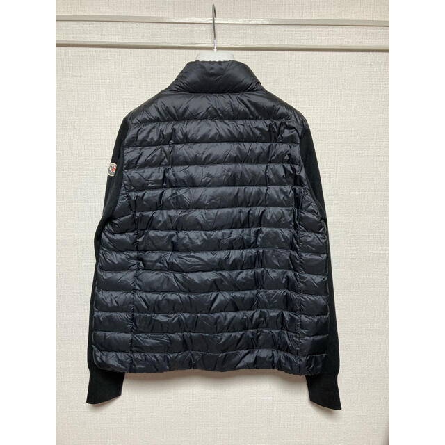 MONCLER(モンクレール)の未使用　モンクレール　ダウン　カーディガン　ニット　黒　Lサイズ　ジップアップ レディースのトップス(カーディガン)の商品写真